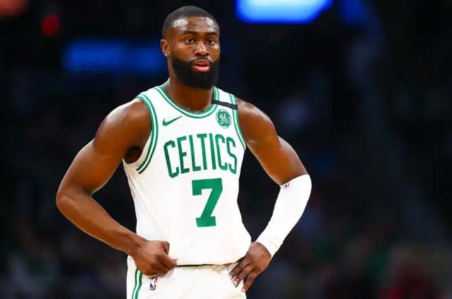 开云线上入口-我才是蝙蝠侠!布朗狂砍40分却没能等来自己的罗宾