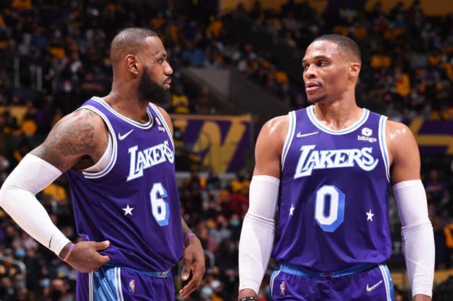 开云线上入口-湖人定位依旧模糊，问题根源就是詹姆斯队友选错了